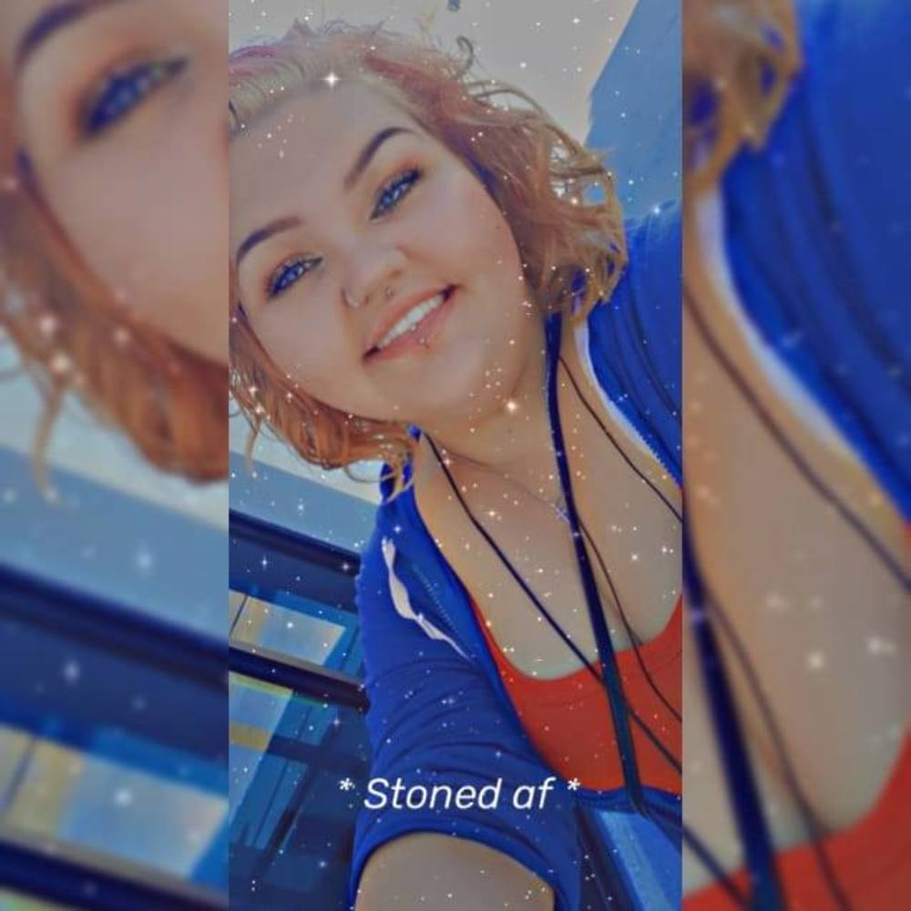 Meet your Posher, Kiana